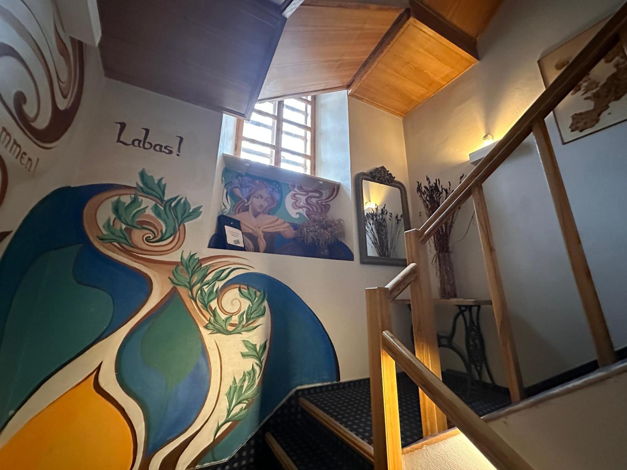 25 Hours Hostel Вильнюс Экстерьер фото